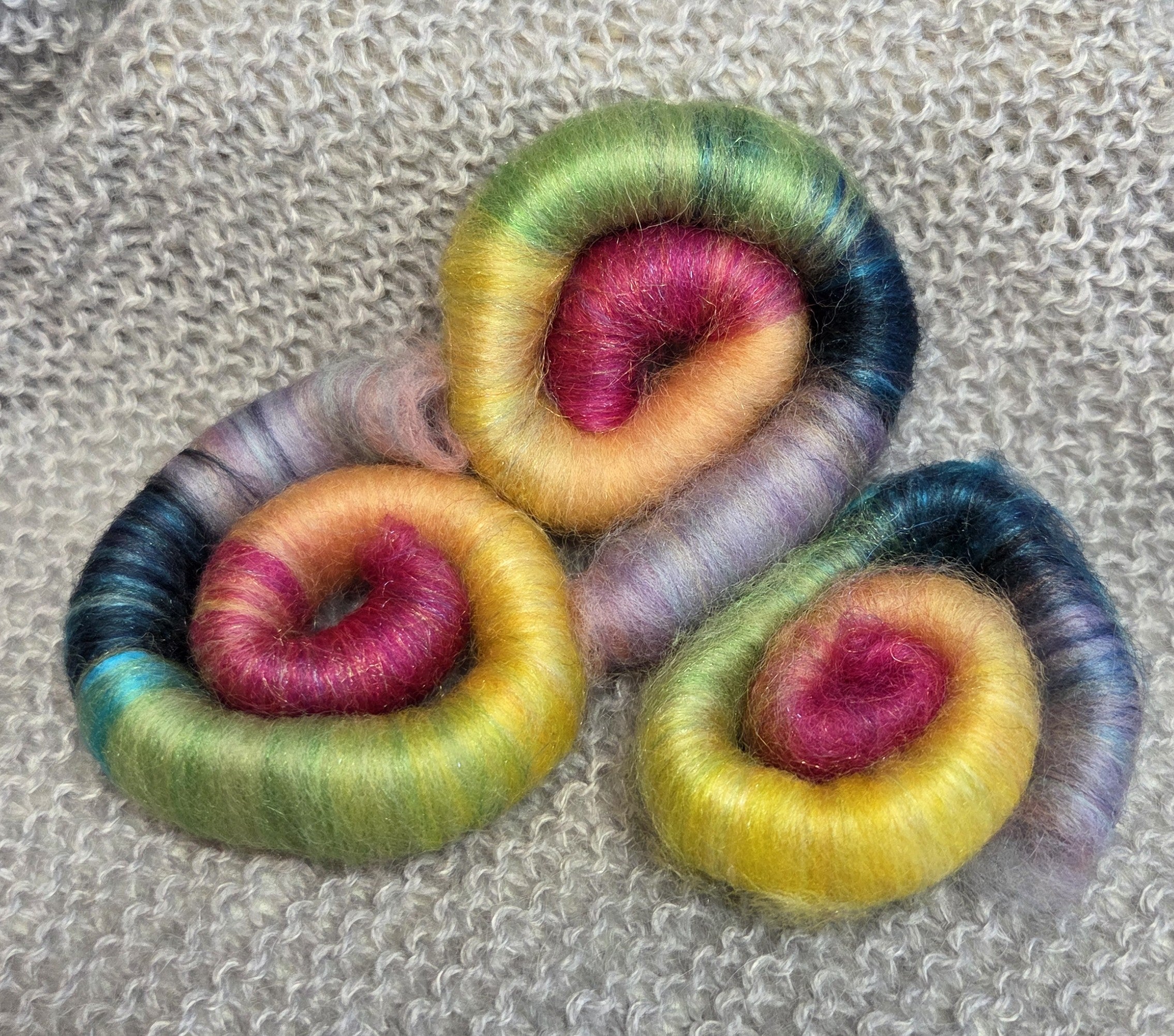 Feriesett: spinnfiber + liten handtein