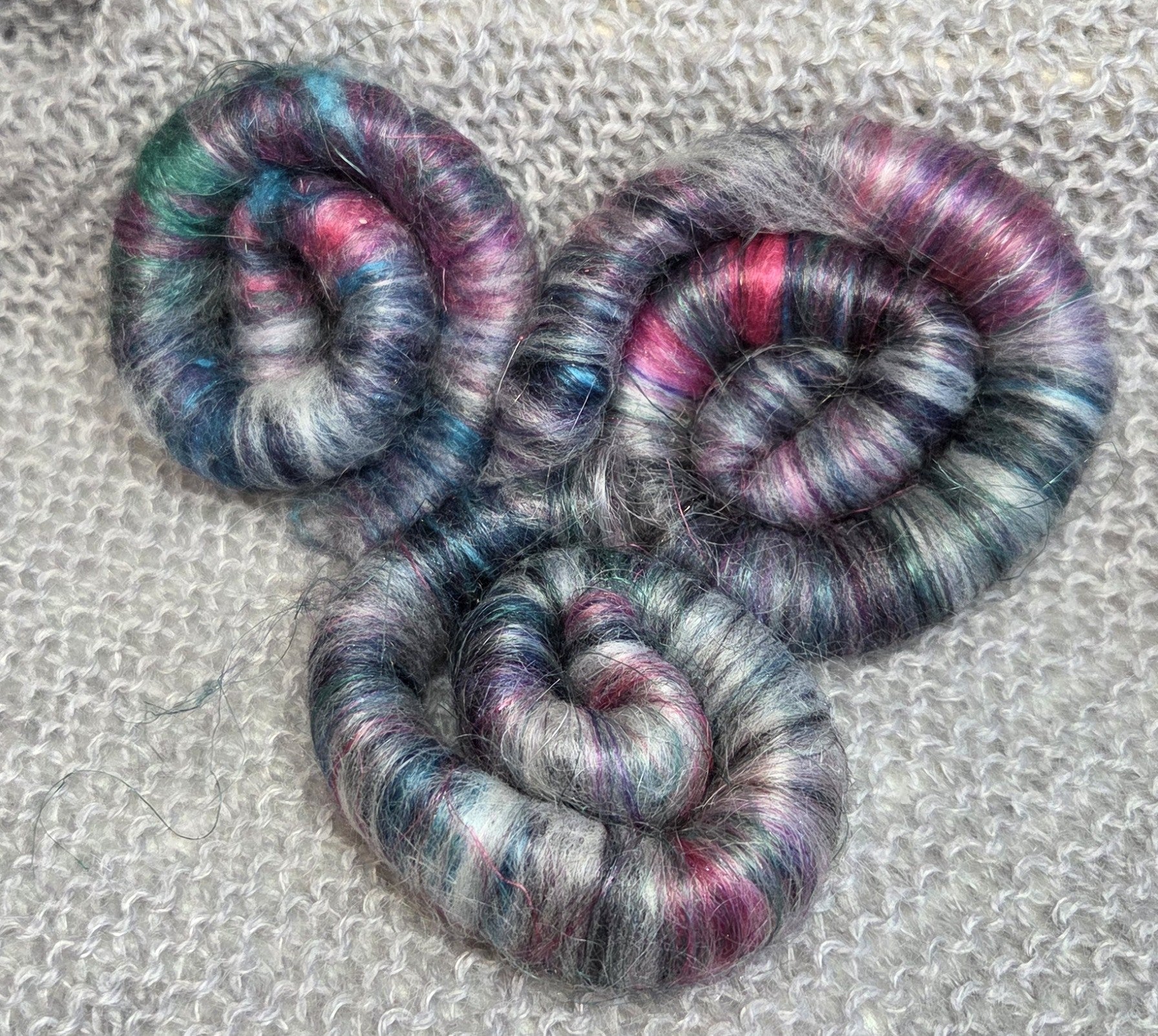 Feriesett: spinnfiber + liten handtein